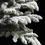 715016-1-tatra-zasnezeny-vianocny-stromcek-na-pniku-210cm.jpg