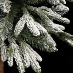 715101-1-montana-zasnezeny-vianocny-stromcek-na-pniku-155cm.jpg